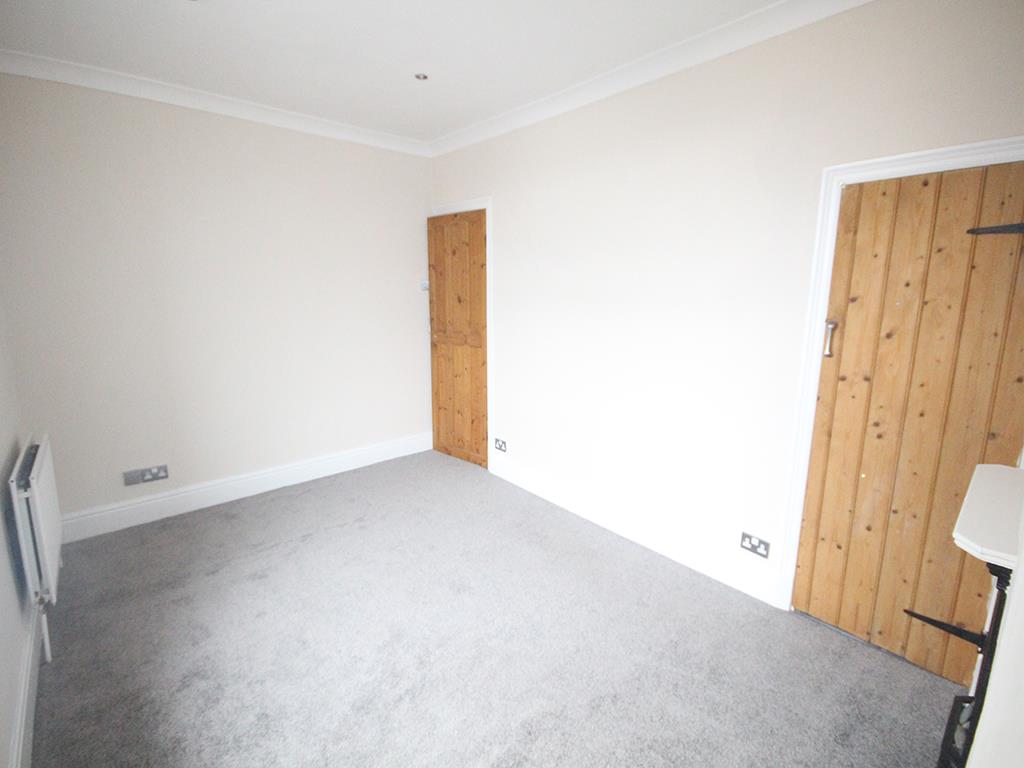 3 bedroom end terrace house Let Agreed in Barnoldswick - IMG_2359.jpg